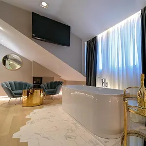 Guest house Lumiere Luxury 