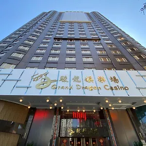 Grand Dragon 4*, Macao Chine