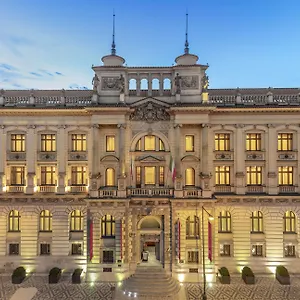 Hotell Nh Collection Carlo Iv