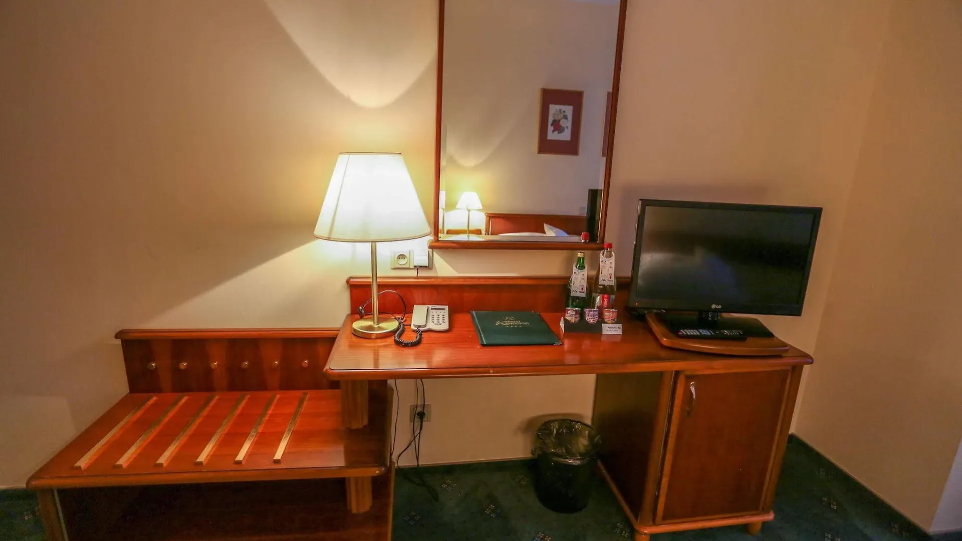 Ea Hotel Rokoko Prague